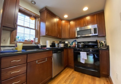 241 West 3rd, Boston, Massachusetts 02127, 3 Bedrooms Bedrooms, 7 Rooms Rooms,2.5 BathroomsBathrooms,Residential Lease,For Rent,West 3rd,73093916