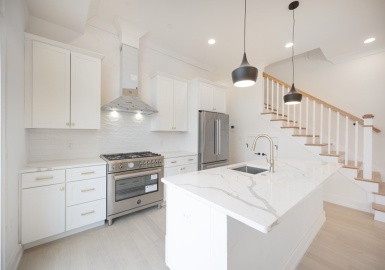 34 Salem, Medford, Massachusetts 02155, 2 Bedrooms Bedrooms, 5 Rooms Rooms,2.5 BathroomsBathrooms,Residential,For Sale,Salem,73080566
