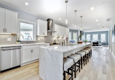 1025 Broadway, Somerville, Massachusetts 02144, 4 Bedrooms Bedrooms, 10 Rooms Rooms,3 BathroomsBathrooms,Residential,For Sale,Broadway,73112957