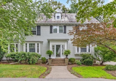 204 Pleasant St, Newton, Massachusetts 02459, 5 Bedrooms Bedrooms, 9 Rooms Rooms,2.5 BathroomsBathrooms,Residential,For Sale,Pleasant St,73147546