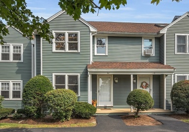551 Hildreth St, Dracut, Massachusetts 01826, 2 Bedrooms Bedrooms, 5 Rooms Rooms,1.5 BathroomsBathrooms,Residential,For Sale,Wentworth Estates,Hildreth St,73164824