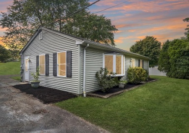 89 Olympic Rd, Somerset, Massachusetts 02726, 2 Bedrooms Bedrooms, 4 Rooms Rooms,1 BathroomBathrooms,Residential,For Sale,Olympic Rd,73156426