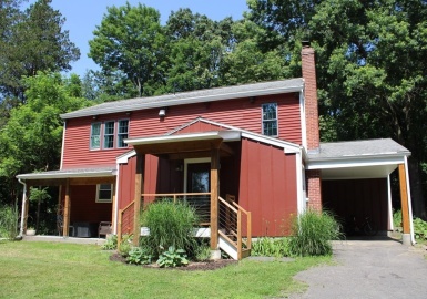 21 Valley View Dr, Amherst, Massachusetts 01002, 4 Bedrooms Bedrooms, 8 Rooms Rooms,2.5 BathroomsBathrooms,Residential,For Sale,Valley View Dr,73132946