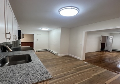 13 Perkins Ave, Brockton, Massachusetts 02301, 1 Bedroom Bedrooms, 3 Rooms Rooms,1 BathroomBathrooms,Residential Lease,For Rent,Perkins Ave,73223088