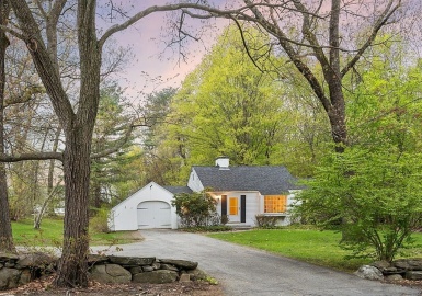 147 Harwood, Littleton, Massachusetts 01460, 2 Bedrooms Bedrooms, 5 Rooms Rooms,2 BathroomsBathrooms,Residential,For Sale,Harwood,73141141