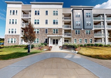 130 University Ave, Westwood, Massachusetts 02090, 2 Bedrooms Bedrooms, 5 Rooms Rooms,2 BathroomsBathrooms,Residential Lease,For Rent,University Ave,73179970