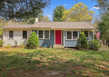 14 Old Forge Rd, Sandwich, Massachusetts 02653, 3 Bedrooms Bedrooms, 5 Rooms Rooms,1.5 BathroomsBathrooms,Residential,For Sale,Old Forge Rd,73110732