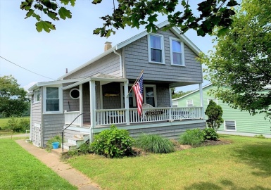 51 Long Beach, Rockport, Massachusetts 01966, 3 Bedrooms Bedrooms, 6 Rooms Rooms,1.5 BathroomsBathrooms,Residential,For Sale,Long Beach,73140999
