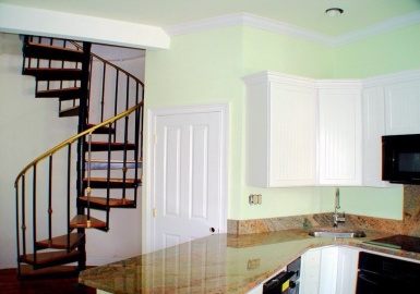 21 Chestnut Street, Wakefield, Massachusetts 01880, 2 Bedrooms Bedrooms, 4 Rooms Rooms,1.5 BathroomsBathrooms,Residential Lease,For Rent,Chestnut Street,73226988