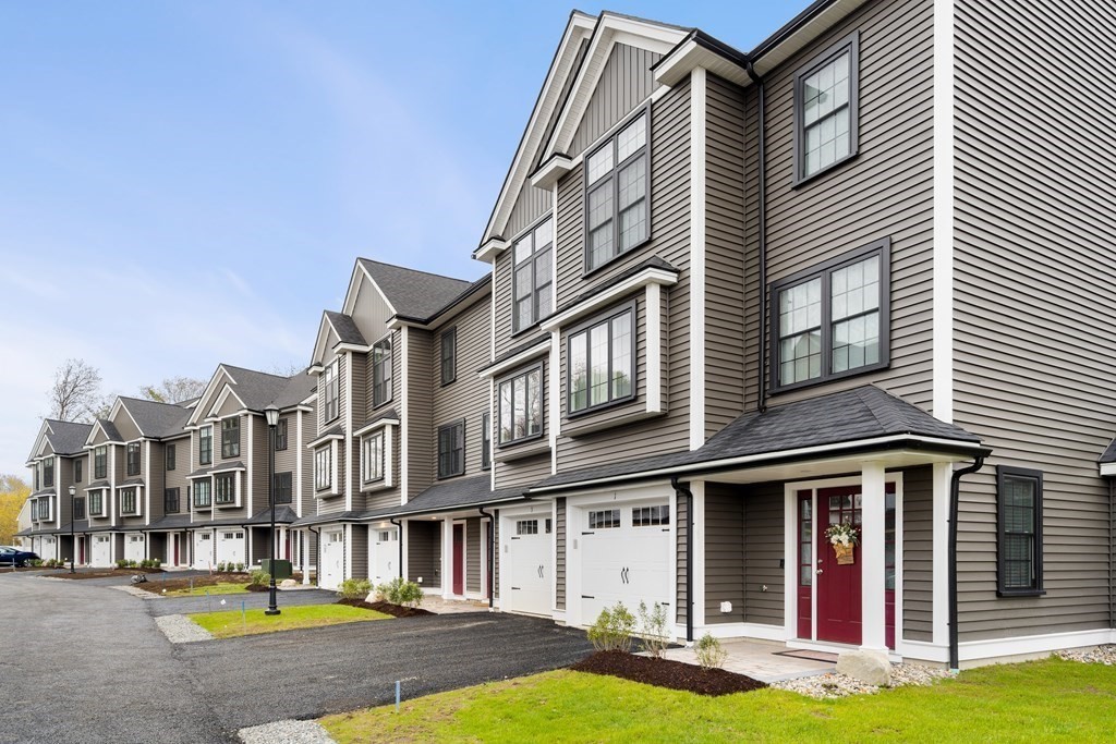 168 Lowell St, Wilmington, Massachusetts 01887