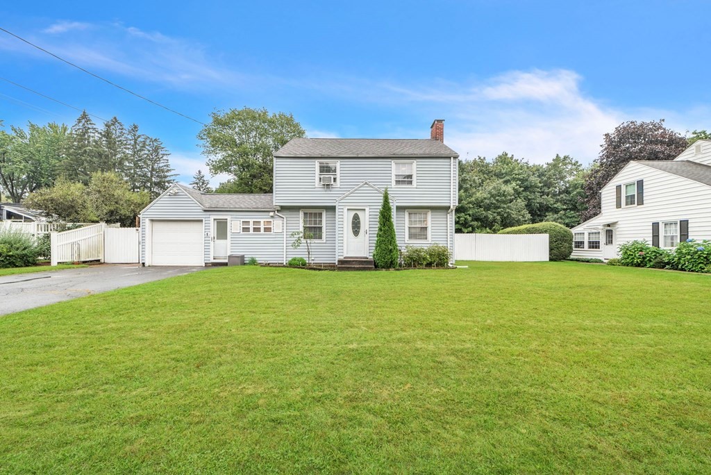 39 Fenway Dr, Springfield, Massachusetts 01119