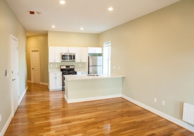 303 Dudley Street, Boston, Massachusetts 02119, 4 Bedrooms Bedrooms, 7 Rooms Rooms,2 BathroomsBathrooms,Residential Lease,For Rent,Dudley Street,73233230