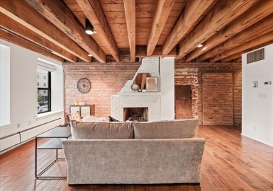 57 Fulton St, Boston, Massachusetts 02109, 1 Bedroom Bedrooms, 3 Rooms Rooms,1.5 BathroomsBathrooms,Residential,For Sale,Fulton St,73158828