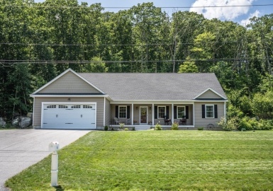 185 Oxford Ave., Dudley, Massachusetts 01571, 3 Bedrooms Bedrooms, 7 Rooms Rooms,2.5 BathroomsBathrooms,Residential,For Sale,Oxford Ave.,73141581