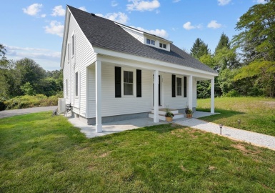 780 Williams St, Dighton, Massachusetts 02764, 4 Bedrooms Bedrooms, 8 Rooms Rooms,2 BathroomsBathrooms,Residential,For Sale,Williams St,73157316