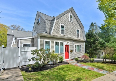15 Thurston Rd, Newton, Massachusetts 02464, 5 Bedrooms Bedrooms, 10 Rooms Rooms,3.5 BathroomsBathrooms,Residential,For Sale,Thurston Rd,73105883