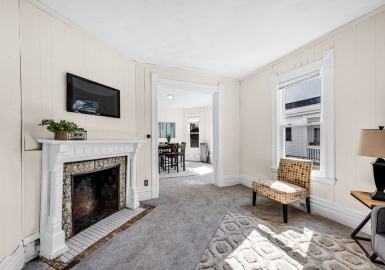 305 Bay St, Springfield, Massachusetts 01109, 7 Bedrooms Bedrooms, 10 Rooms Rooms,1.5 BathroomsBathrooms,Residential,For Sale,Bay St,73159978