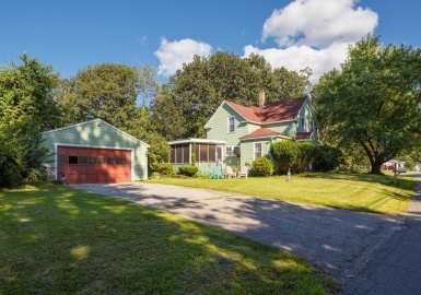 227 Brandy Brow Rd, Haverhill, Massachusetts 01830, 3 Bedrooms Bedrooms, 6 Rooms Rooms,2 BathroomsBathrooms,Residential,For Sale,Brandy Brow Rd,73156483
