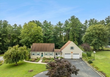 592 Caswell Street, Taunton, Massachusetts 02718, 3 Bedrooms Bedrooms, 9 Rooms Rooms,2 BathroomsBathrooms,Residential,For Sale,Caswell Street,73159354