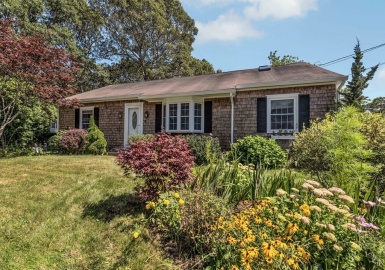 36 Elaine Road, Barnstable, Massachusetts 02601, 3 Bedrooms Bedrooms, 7 Rooms Rooms,2 BathroomsBathrooms,Residential,For Sale,Elaine Road,73153466