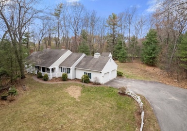 216 Salem St, Andover, Massachusetts 01810, 4 Bedrooms Bedrooms, 8 Rooms Rooms,2.5 BathroomsBathrooms,Residential,For Sale,Salem St,73143256