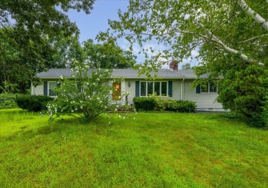 28 Western Ave, West Boylston, Massachusetts 01583, 3 Bedrooms Bedrooms, 6 Rooms Rooms,1.5 BathroomsBathrooms,Residential,For Sale,Western Ave,73149567