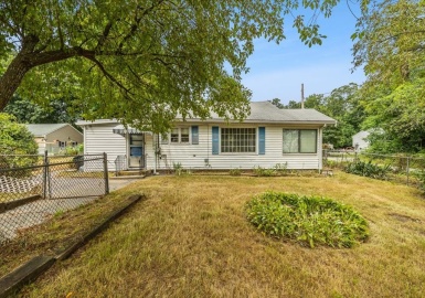 122 Union Park St, Hanson, Massachusetts 02341, 2 Bedrooms Bedrooms, 4 Rooms Rooms,1 BathroomBathrooms,Residential,For Sale,Union Park St,73150126