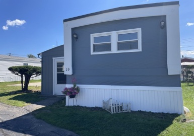 131 Washington St., Foxboro, Massachusetts 02035, 2 Bedrooms Bedrooms, 4 Rooms Rooms,1 BathroomBathrooms,Residential,For Sale,Washington St.,73152062
