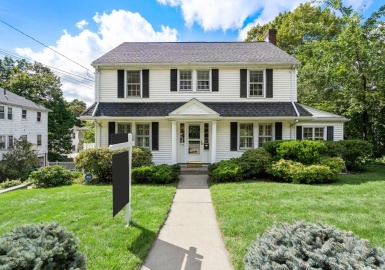 113 Beaumont Ave, Newton, Massachusetts 02460, 4 Bedrooms Bedrooms, 7 Rooms Rooms,2.5 BathroomsBathrooms,Residential,For Sale,Beaumont Ave,73159502