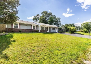 135 Anne Marie Dr, Brockton, Massachusetts 02302, 5 Bedrooms Bedrooms, 10 Rooms Rooms,1.5 BathroomsBathrooms,Residential,For Sale,Anne Marie Dr,73148506