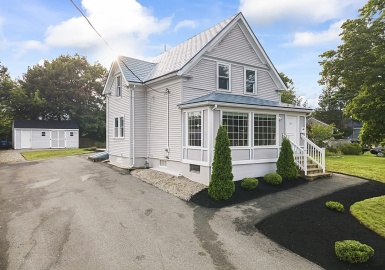 30 Sprague St, Brockton, Massachusetts 02302, 3 Bedrooms Bedrooms, 7 Rooms Rooms,2 BathroomsBathrooms,Residential,For Sale,Sprague St,73149292