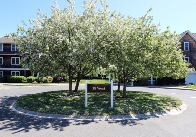 18 West Rd, Orleans, Massachusetts 02653, 2 Bedrooms Bedrooms, 5 Rooms Rooms,2 BathroomsBathrooms,Residential,For Sale,West Rd,73147309