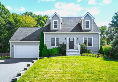 1 Dornoch Rd, Taunton, Massachusetts 02780, 3 Bedrooms Bedrooms, 7 Rooms Rooms,2.5 BathroomsBathrooms,Residential,For Sale,Dornoch Rd,73167022