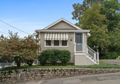 115 Wason St, Medford, Massachusetts 02155, 1 Bedroom Bedrooms, 4 Rooms Rooms,1 BathroomBathrooms,Residential,For Sale,Wason St,73159170