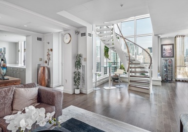 1 Nassau Street, Boston, Massachusetts 02111, 2 Bedrooms Bedrooms, 5 Rooms Rooms,2 BathroomsBathrooms,Residential,For Sale,The Metropolitan,Nassau Street,73083154