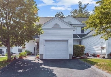 31 Robin Ln, Rockland, Massachusetts 02370, 2 Bedrooms Bedrooms, 5 Rooms Rooms,1.5 BathroomsBathrooms,Residential,For Sale,Woodsburgh,Robin Ln,73156531