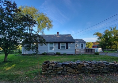 216 Long Hill Rd, West Brookfield, Massachusetts 01585, 1 Bedroom Bedrooms, 4 Rooms Rooms,1 BathroomBathrooms,Residential,For Sale,Long Hill Rd,73164773