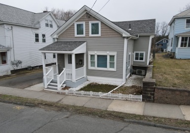 104 Davis St, Greenfield, Massachusetts 01301, 2 Bedrooms Bedrooms, 5 Rooms Rooms,1.5 BathroomsBathrooms,Residential,For Sale,Davis St,73092189