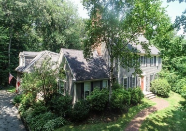 193 Woodland Mead, Hamilton, Massachusetts 01982, 5 Bedrooms Bedrooms, 11 Rooms Rooms,3.5 BathroomsBathrooms,Residential,For Sale,Woodland Mead,73133051
