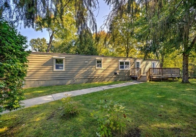 9 Tyler Street, Brookfield, Massachusetts 01506, 2 Bedrooms Bedrooms, 6 Rooms Rooms,2 BathroomsBathrooms,Residential,For Sale,Tyler Street,73164262