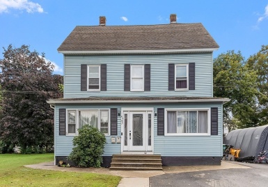 23 Auburn St, Clinton, Massachusetts 01510, 5 Bedrooms Bedrooms, 6 Rooms Rooms,3 BathroomsBathrooms,Residential,For Sale,Auburn St,73160491
