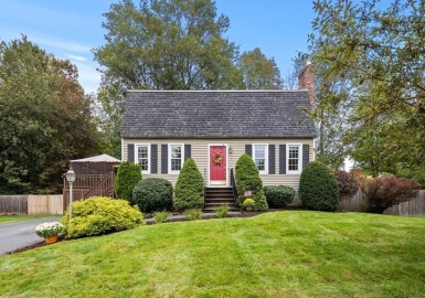 11 Jefferson Rd, Methuen, Massachusetts 01844, 3 Bedrooms Bedrooms, 6 Rooms Rooms,2 BathroomsBathrooms,Residential,For Sale,Jefferson Rd,73163906