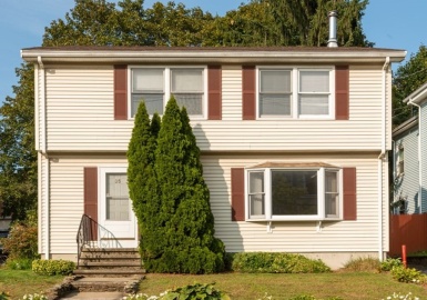 35 Warren Street, Peabody, Massachusetts 01960, 3 Bedrooms Bedrooms, 6 Rooms Rooms,1.5 BathroomsBathrooms,Residential,For Sale,Warren Street,73168480