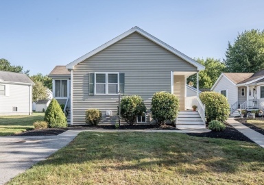 64 Brookbend Way West, East Bridgewater, Massachusetts 02333, 2 Bedrooms Bedrooms, 5 Rooms Rooms,2 BathroomsBathrooms,Residential,For Sale,Rivers Edge,Brookbend Way West,73150558