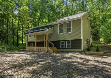 633 Federal Street, Belchertown, Massachusetts 01007, 3 Bedrooms Bedrooms, 6 Rooms Rooms,3 BathroomsBathrooms,Residential,For Sale,Federal Street,73159834