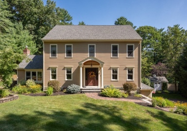 66 Hemlock Dr, Pembroke, Massachusetts 02359, 4 Bedrooms Bedrooms, 11 Rooms Rooms,2.5 BathroomsBathrooms,Residential,For Sale,Hemlock Dr,73149374