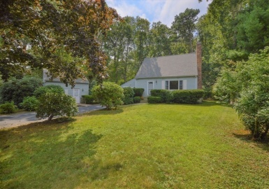 17 Meredith Rd, Sandwich, Massachusetts 02644, 3 Bedrooms Bedrooms, 6 Rooms Rooms,2.5 BathroomsBathrooms,Residential,For Sale,Meredith Rd,73152964