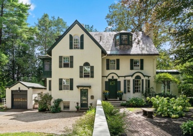 21 Windsor Rd, Wellesley, Massachusetts 02481, 6 Bedrooms Bedrooms, 12 Rooms Rooms,4 BathroomsBathrooms,Residential,For Sale,Windsor Rd,73146566