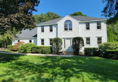 9 Revere Way, Ashland, Massachusetts 01721, 4 Bedrooms Bedrooms, 8 Rooms Rooms,2.5 BathroomsBathrooms,Residential,For Sale,Revere Way,73152169
