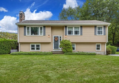 1 Cypress Ave, Shrewsbury, Massachusetts 01545, 3 Bedrooms Bedrooms, 9 Rooms Rooms,1.5 BathroomsBathrooms,Residential,For Sale,Cypress Ave,73159857